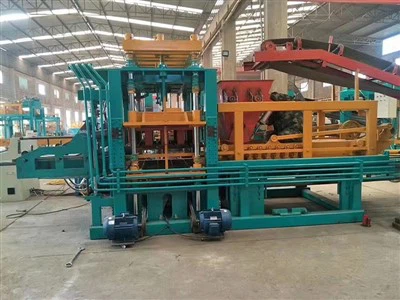 Machine à dalles de ciment pour routes